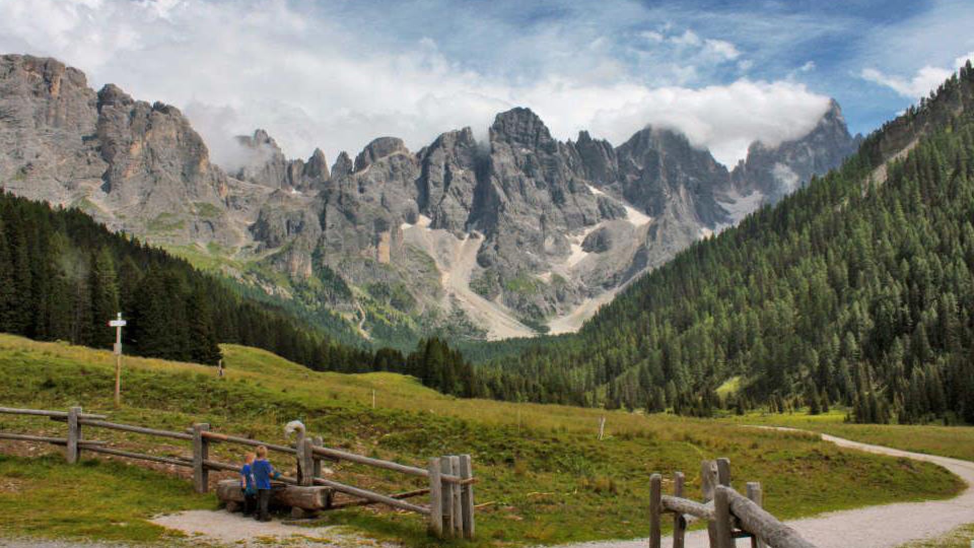 Pale-di-San-Martino-Dolomiti-Val-di-Fiemme.jpg